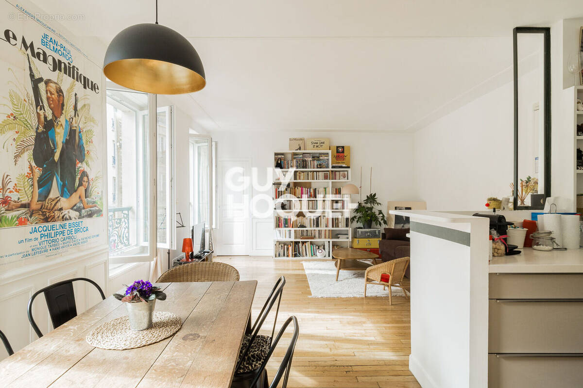 Appartement à PARIS-18E