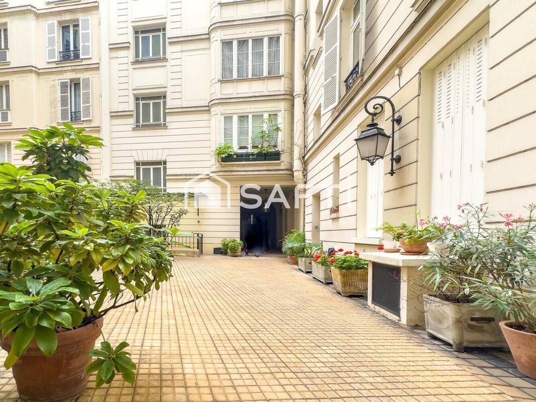 Photo 1 - Appartement à PARIS-17E