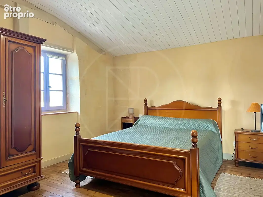 Grande maison de caractère en pierre à fort potentiel - photo 11