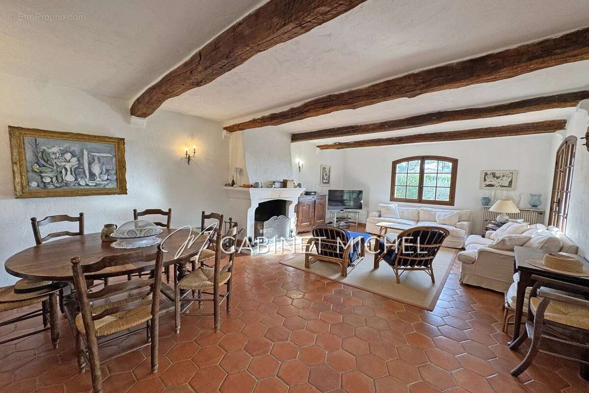Maison à LE ROURET