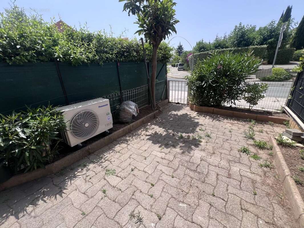 Appartement à LA LONDE-LES-MAURES