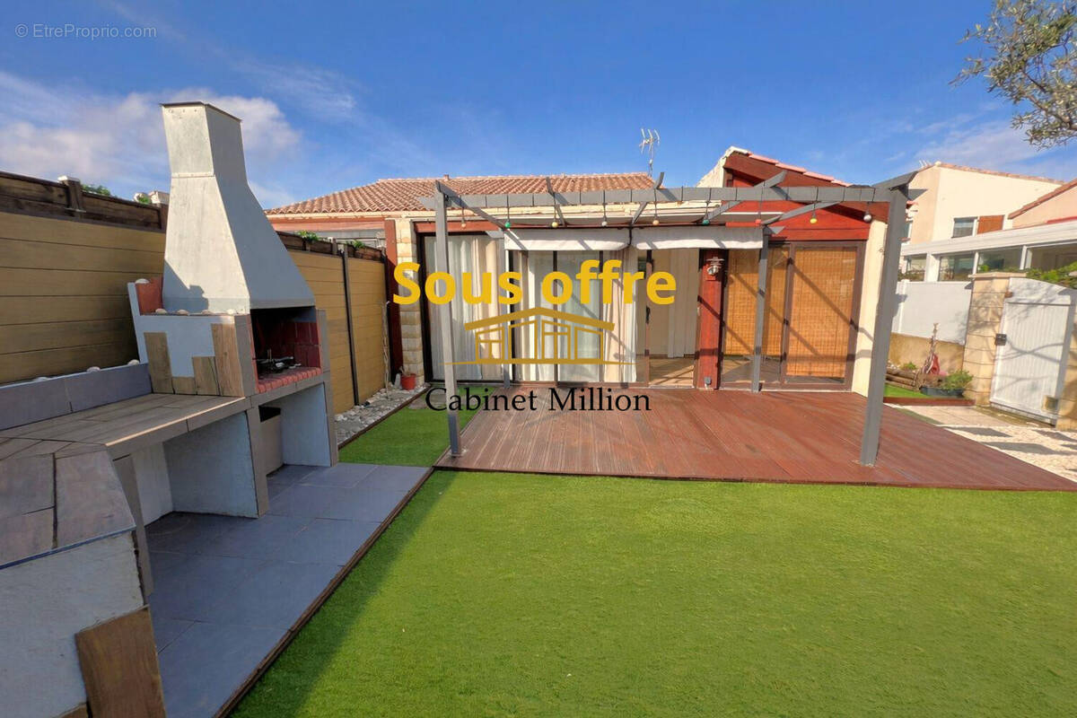 Maison à VIC-LA-GARDIOLE