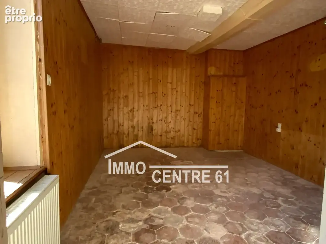 Longère à rénover et dépendances sur 5600m2 de terrain - photo 6