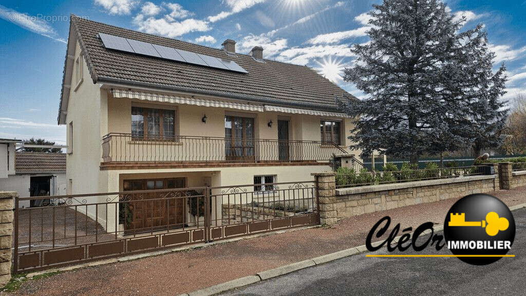 Maison à PIERRE-DE-BRESSE