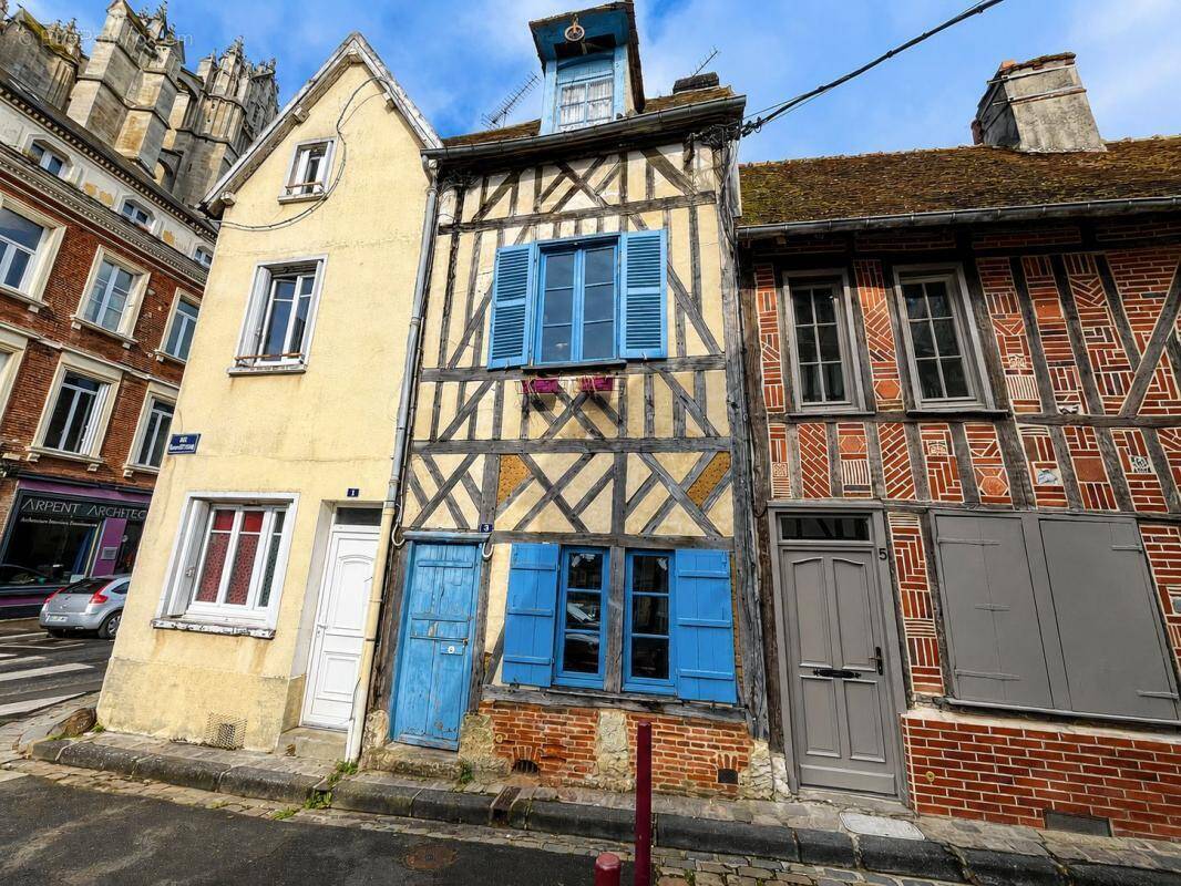 Maison à BEAUVAIS