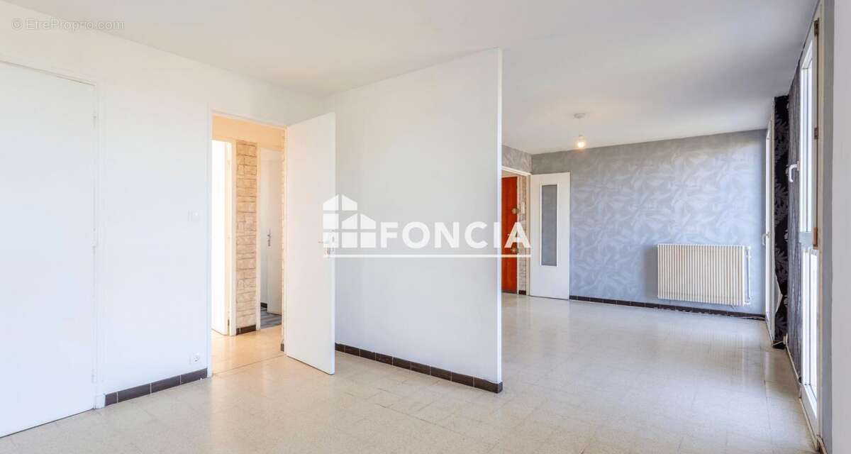 Appartement à SALON-DE-PROVENCE