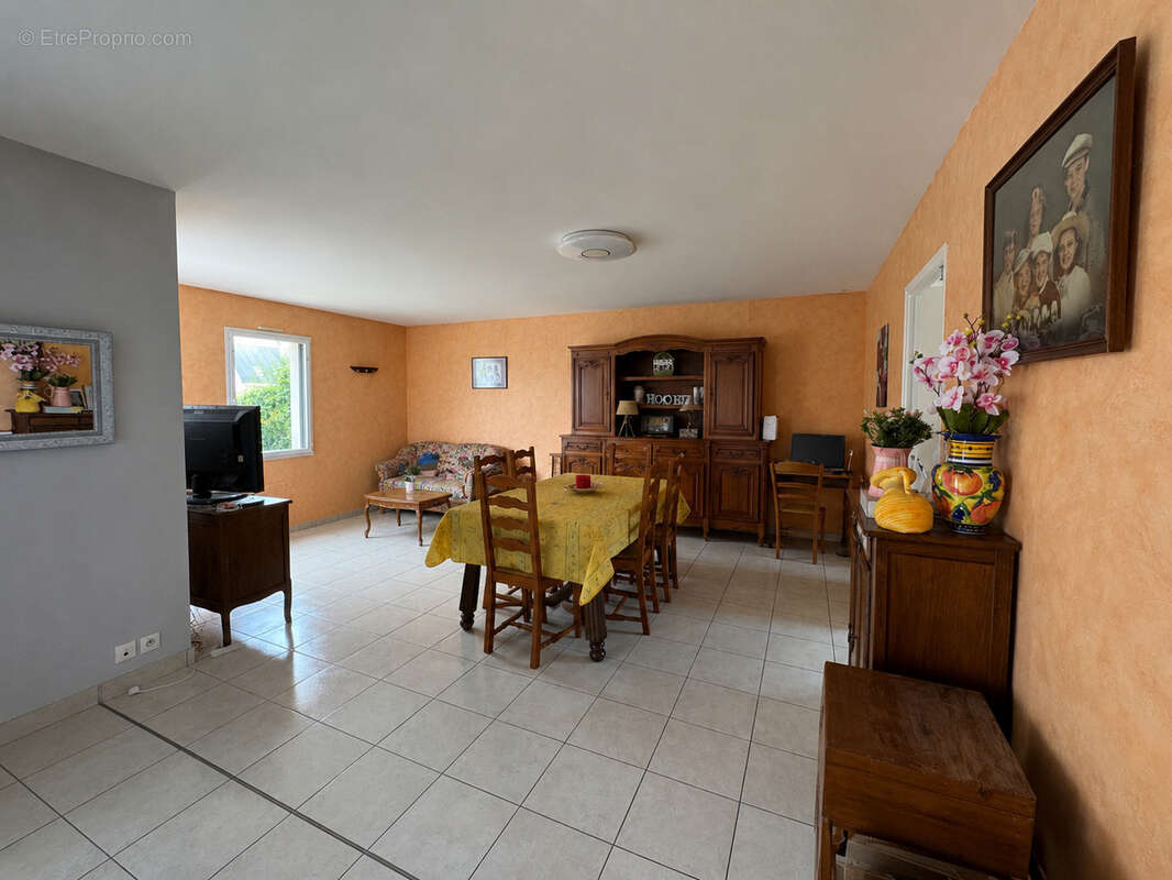 Maison à LOUVIGNE-DE-BAIS