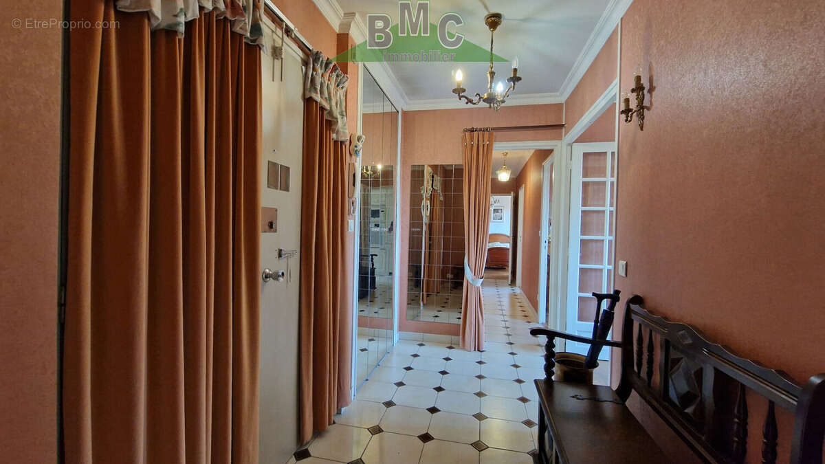 Appartement à LE PLESSIS-BOUCHARD
