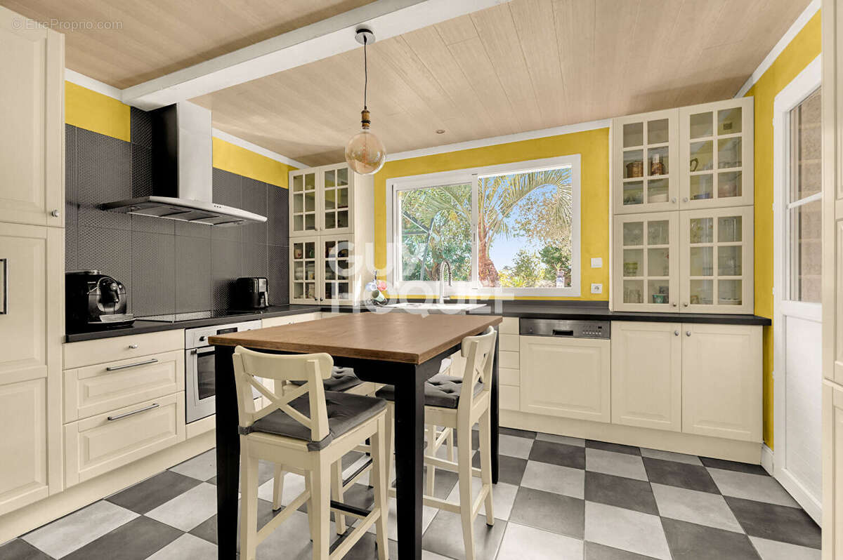 Maison à LESPINASSE