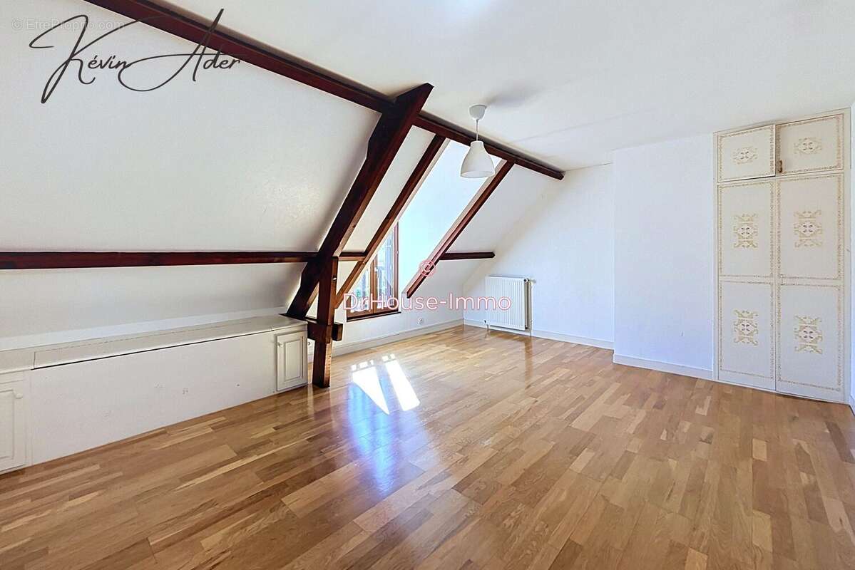 Maison 157 m² à Vannes-Sur-Cosson  - photo 8