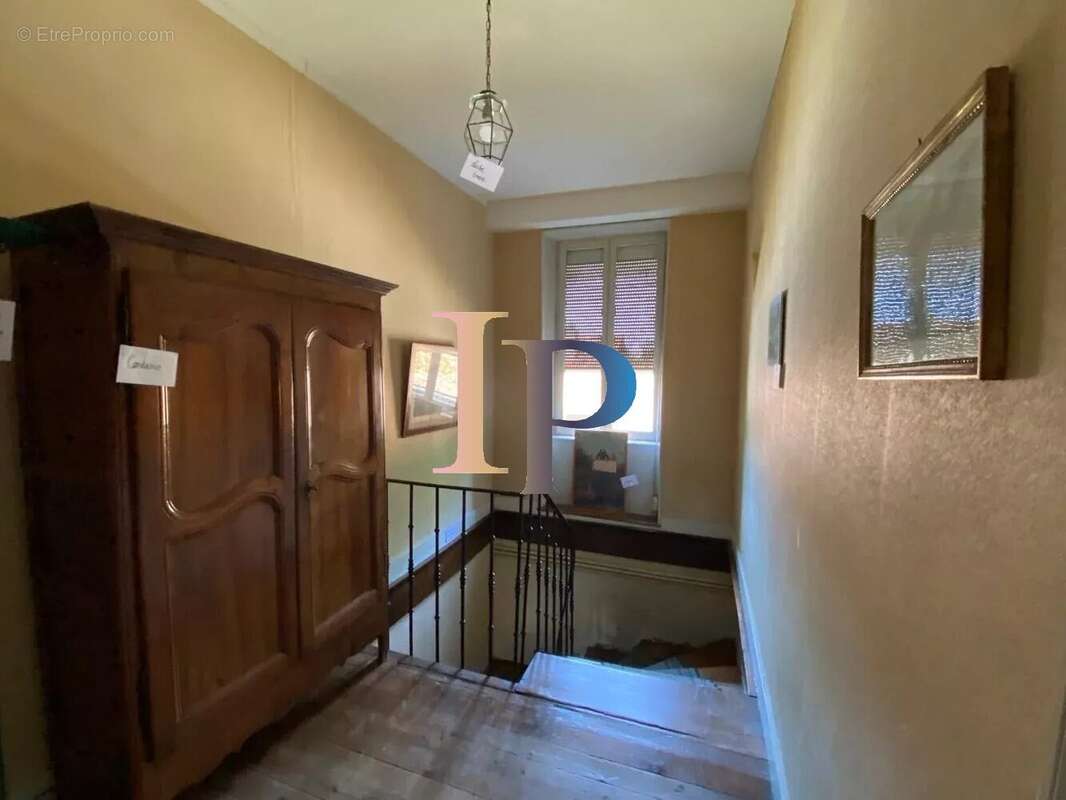 Maison à PARAY-LE-MONIAL