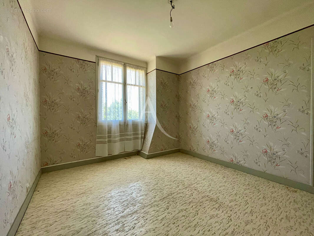 Maison à CONTRES