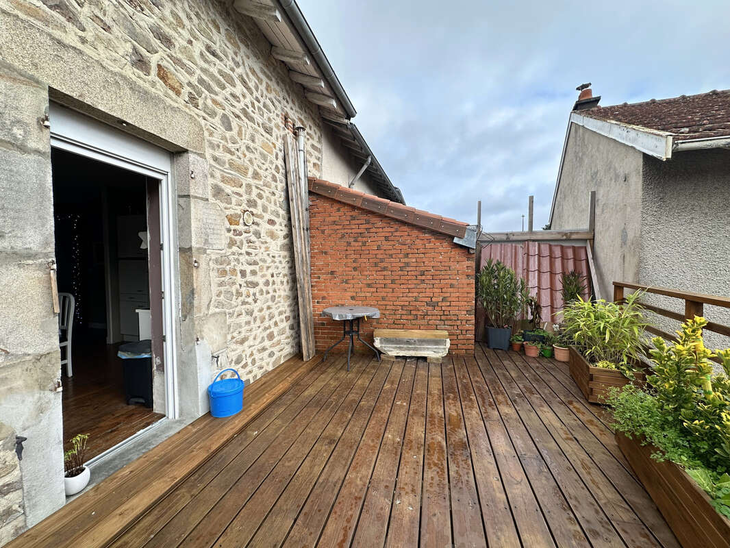 Maison à NANTIAT