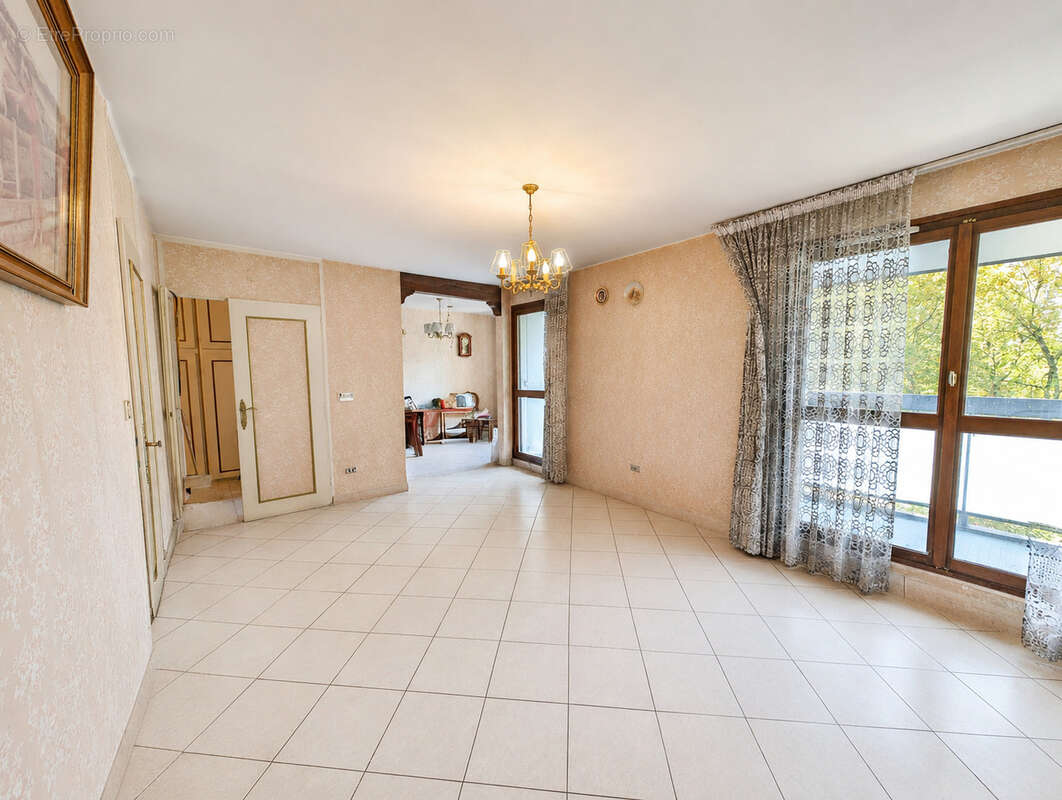 Appartement à MEYTHET
