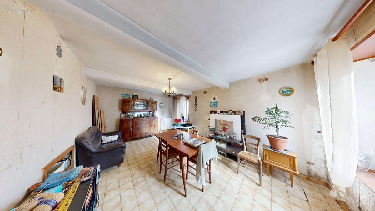 Maison à LES AVENIERES