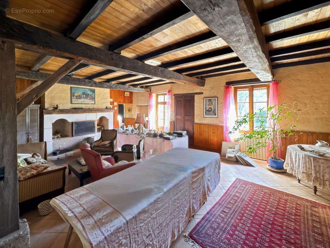 Maison à SAINT-JEAN-D'ATAUX