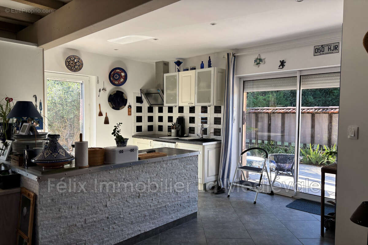 Maison 118 m² à Sarlat-La-Caneda  - photo 6