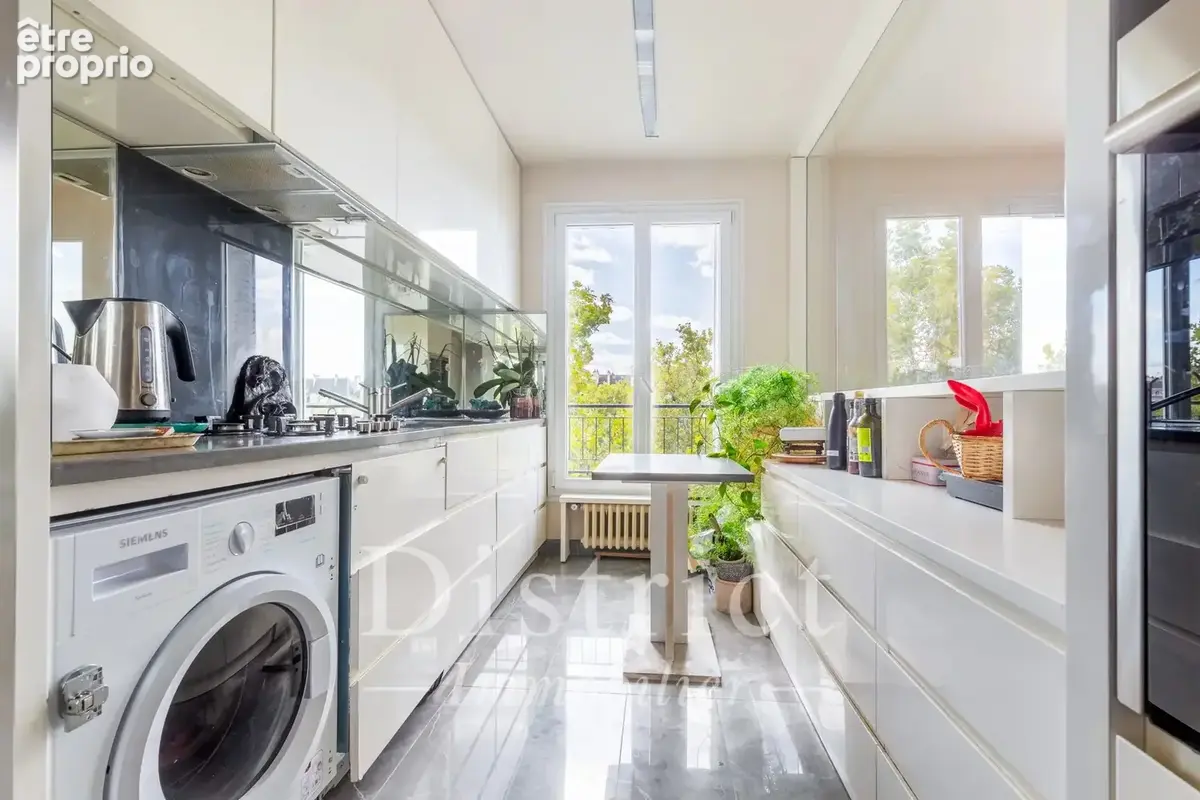 Marais-Ile Saint Louis. Appartement de 4 pièces de 86m² aux vues panoramiques. - photo 6