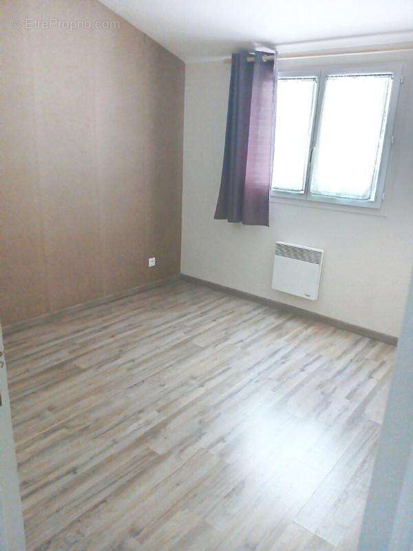 Villa sur 1700m² de terrain avec piscine, appartement et garage - LE VAL - photo 15