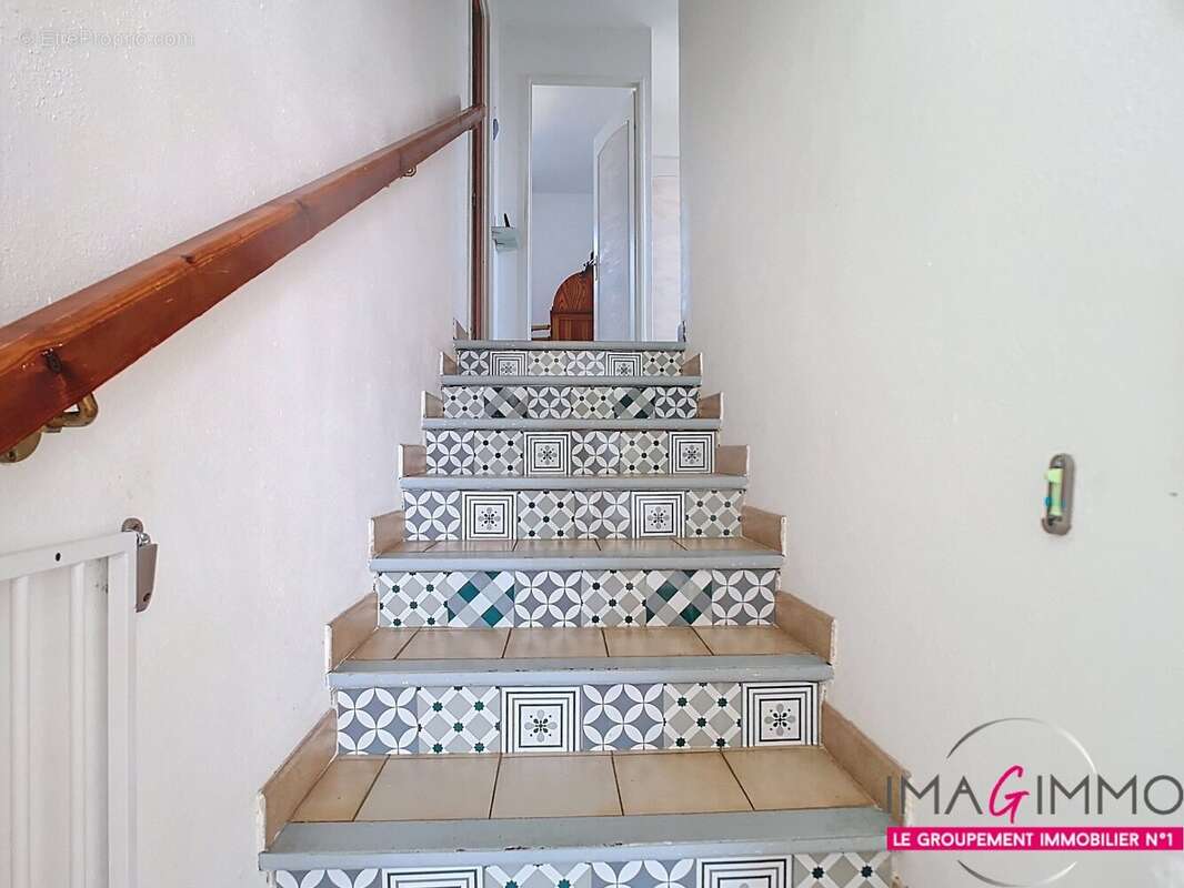 Maison à VAILHAUQUES