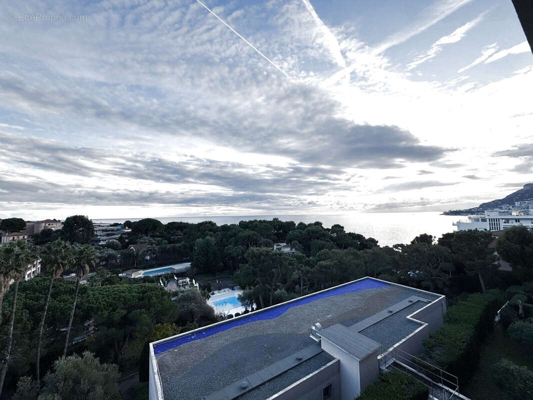 Appartement à ROQUEBRUNE-CAP-MARTIN