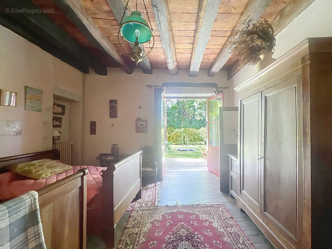 Ancien prieuré du XVe siècle,un lieu secret aux portes de Périgueux - photo 4