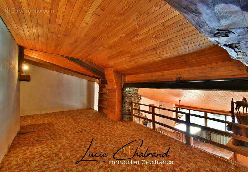 Maison à SAINT-VERAN