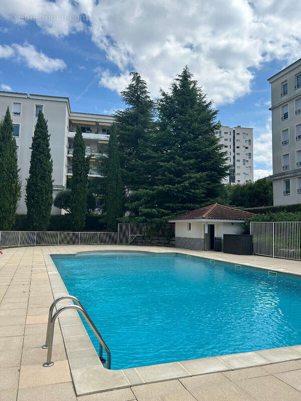 Appartement à TASSIN-LA-DEMI-LUNE