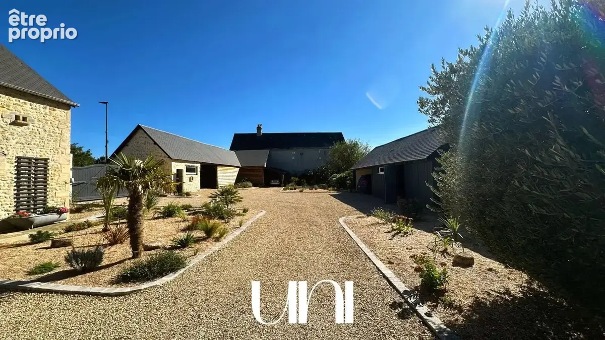 Corps de ferme 10 pièces de 339m² avec dépendances - Nonant - photo 21