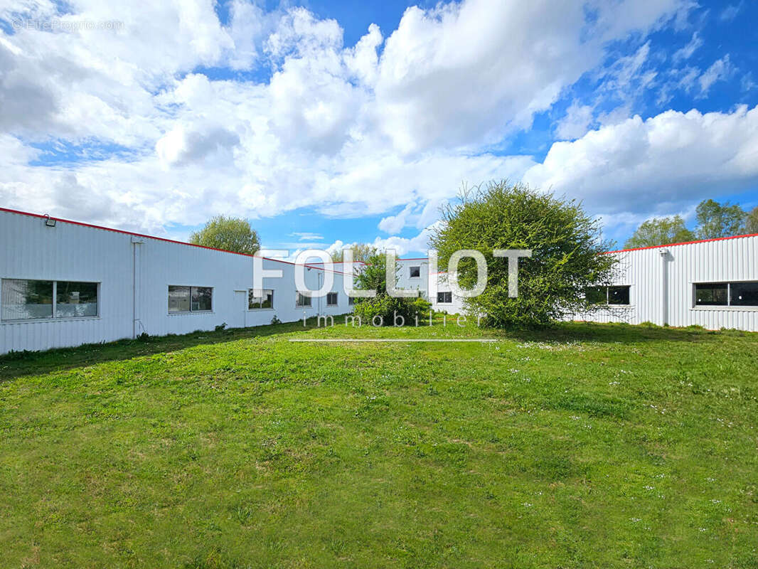 Commerce à DOUVRES-LA-DELIVRANDE