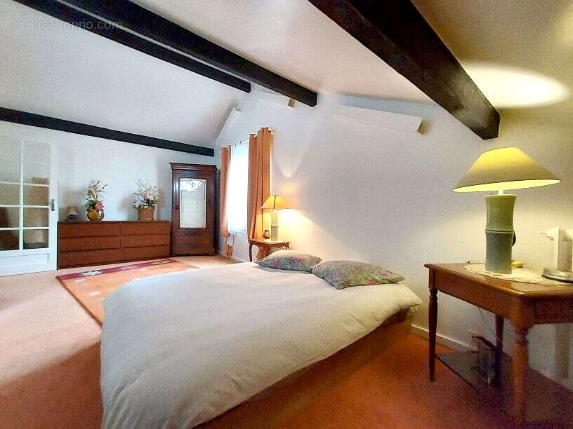 Maison à L'HAY-LES-ROSES