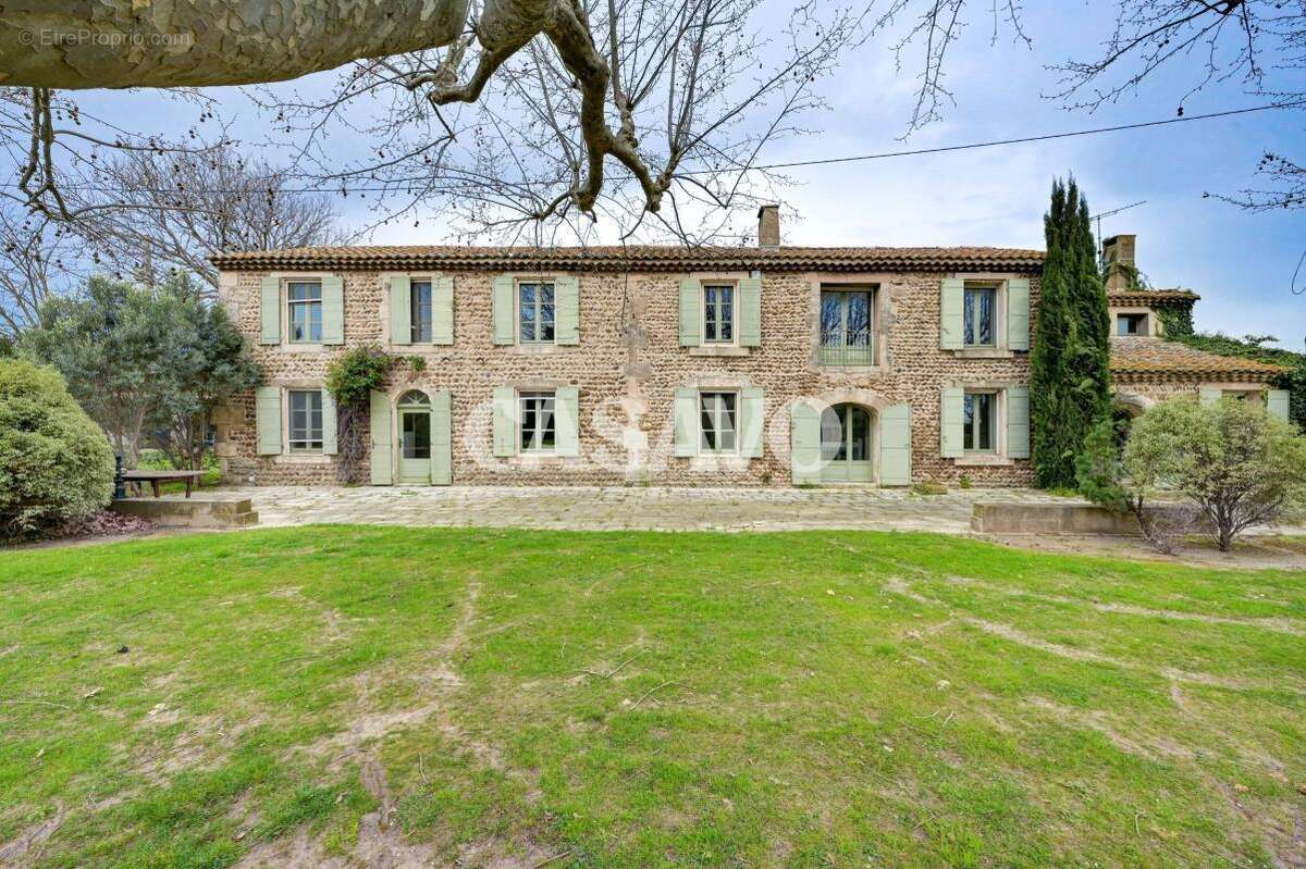 Maison à SAINT-MARTIN-DE-CRAU