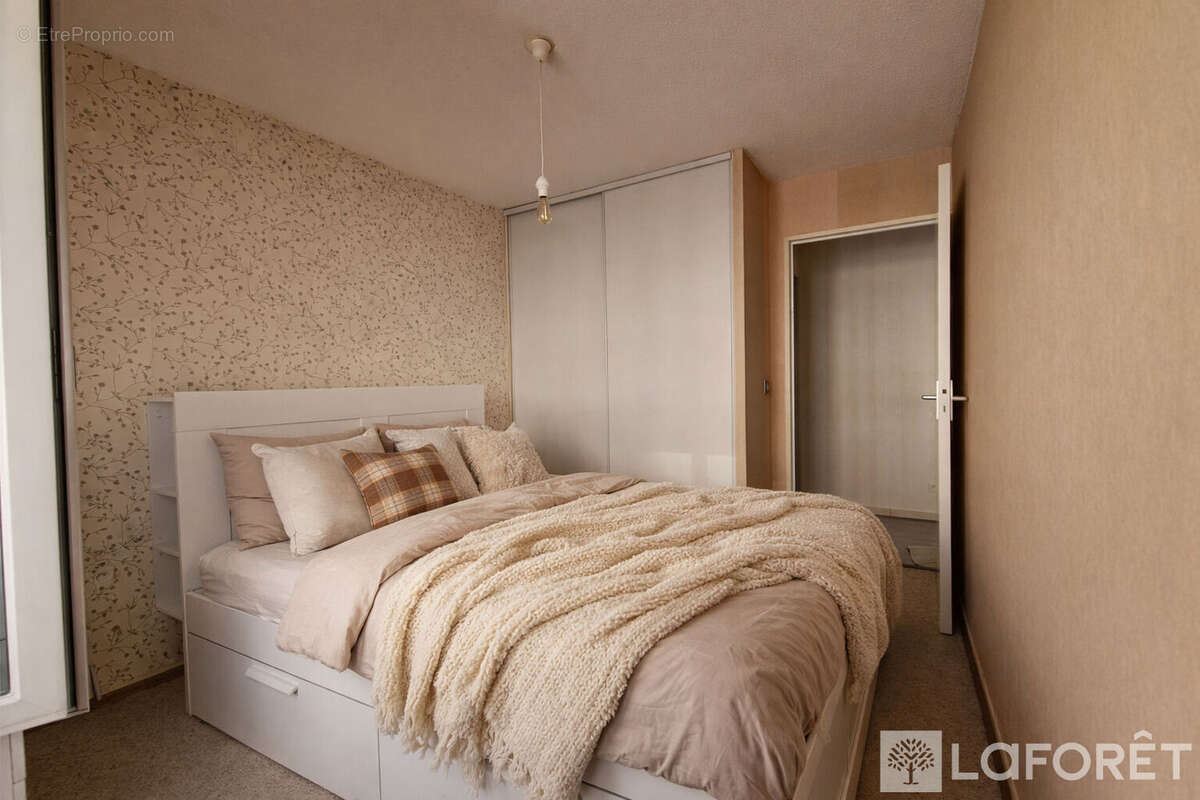 Appartement à OULLINS