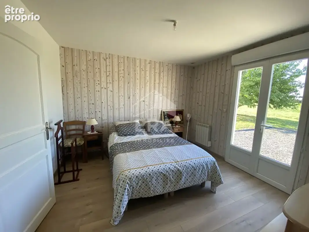 Maison 160m² à saint-georges-des-coteaux - photo 8