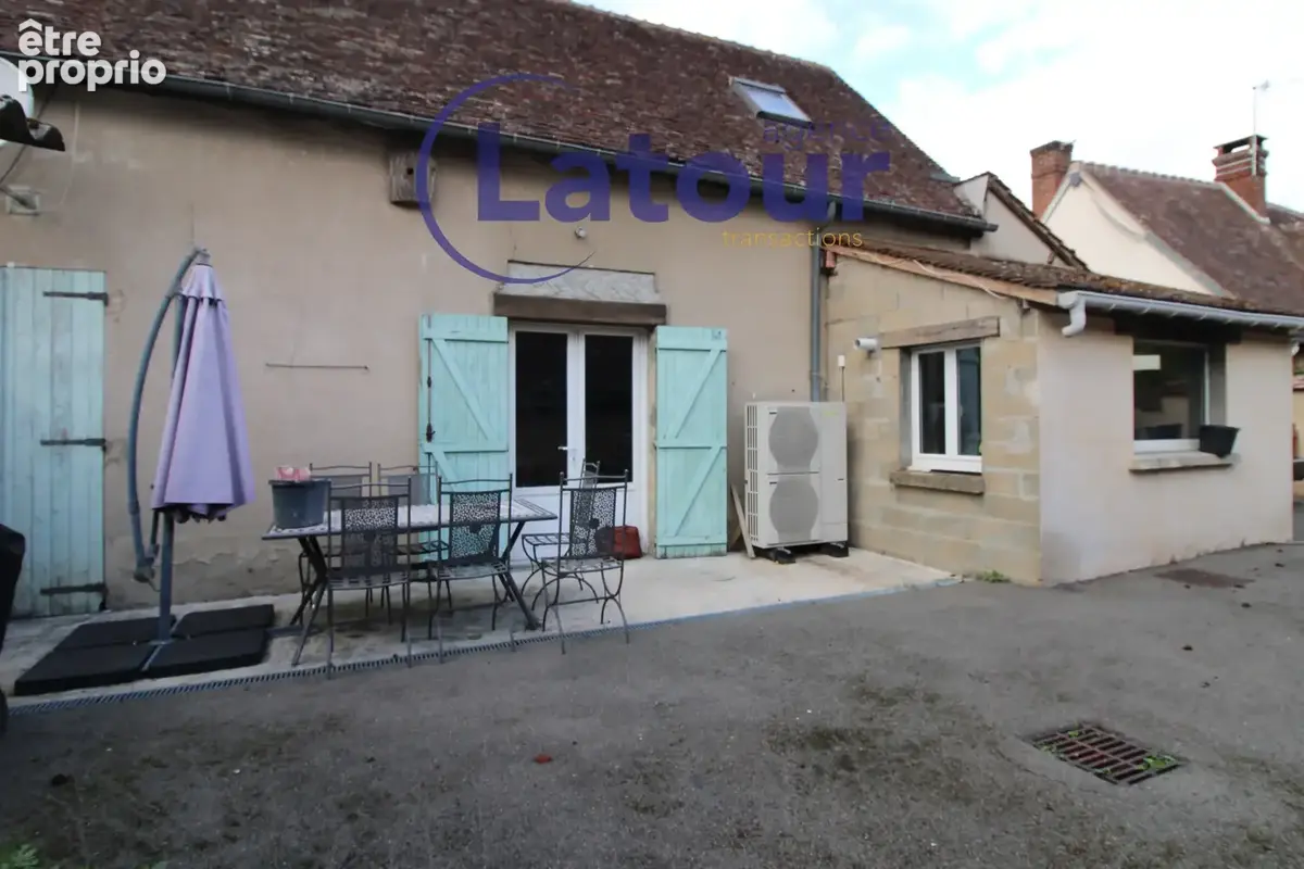 Maison ancienne de 4 pieces avec garage. - photo 1