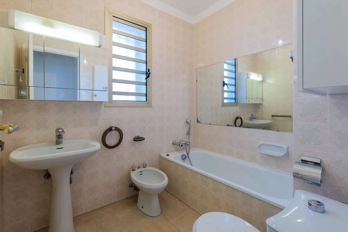 Appartement à CAGNES-SUR-MER