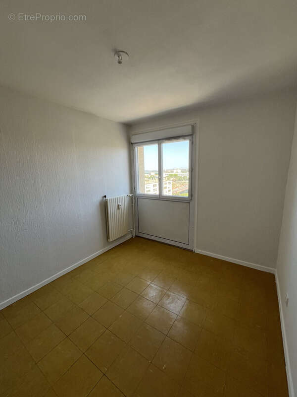 Appartement à PORT-DE-BOUC