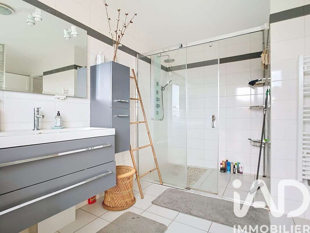 Photo 7 - Maison à ALEMBON