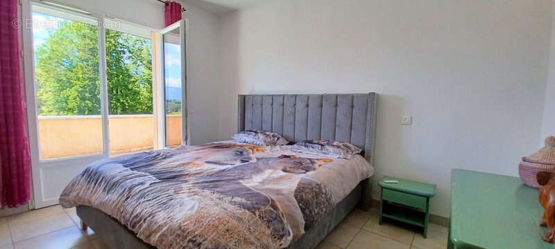 Appartement T5  avec Garage - photo 9