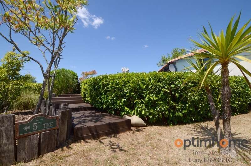 Maison à NANTEUIL-EN-VALLEE