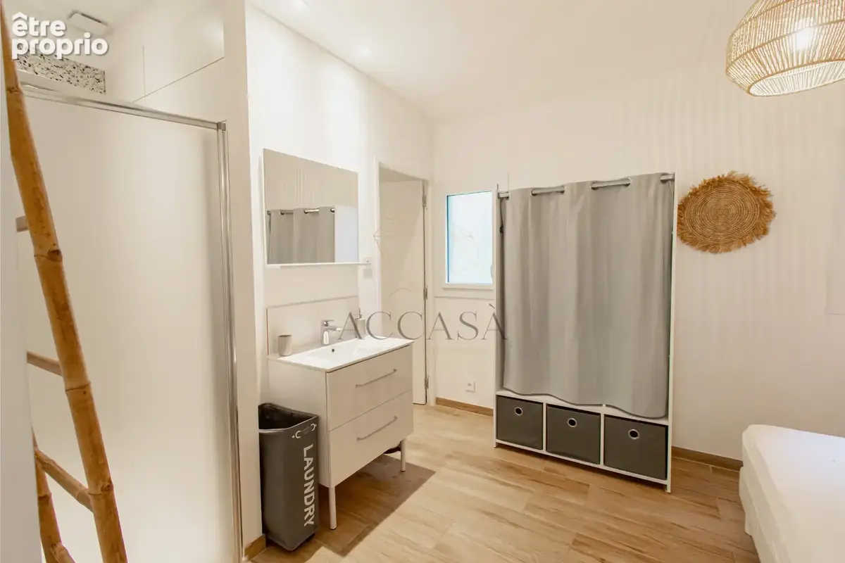 Palombaggia   N12 : Charmante mini-villa de plain-pied entièrement rénovée au sein d’une résidence sécurisée a - photo 7
