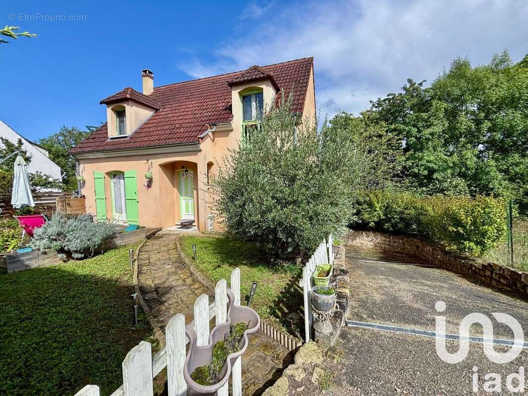 Photo 2 - Maison à SAINT-PIERRE-LES-NEMOURS