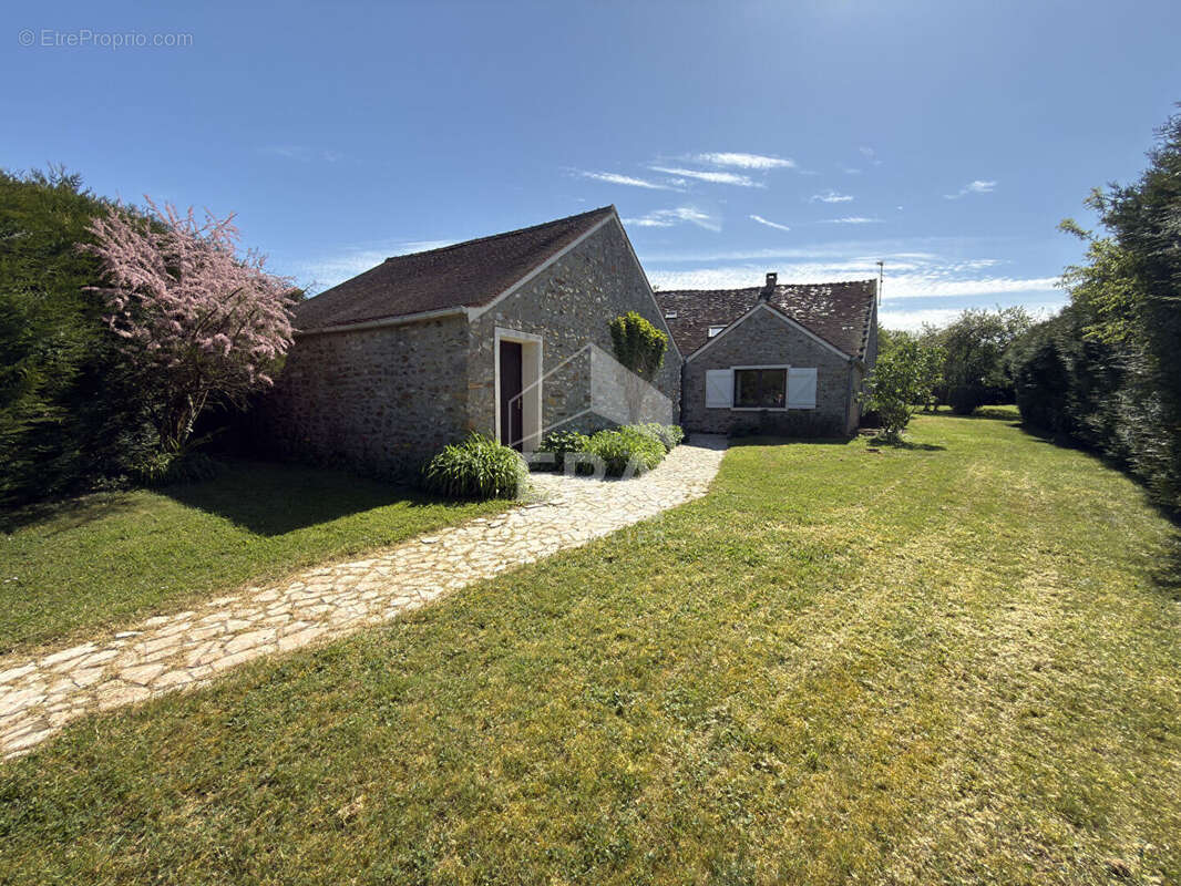 Maison à SAINT-OUEN-EN-BRIE