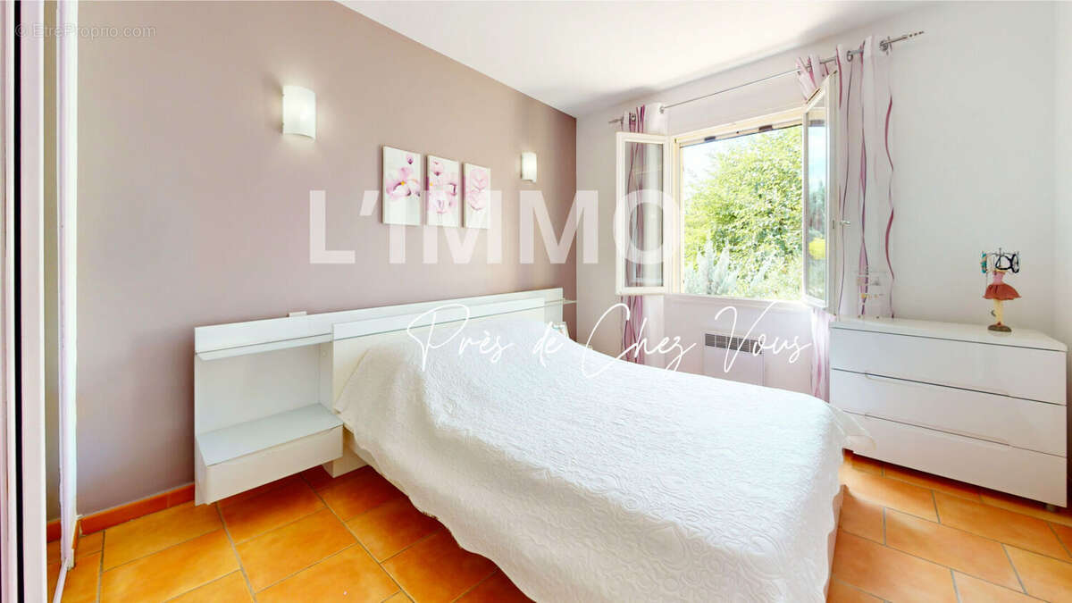 Maison à LA BOUILLADISSE