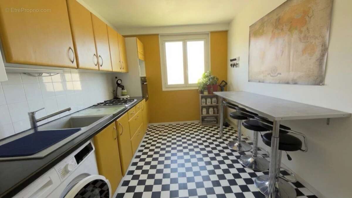 Appartement à SAINT-ANDRE-LES-VERGERS