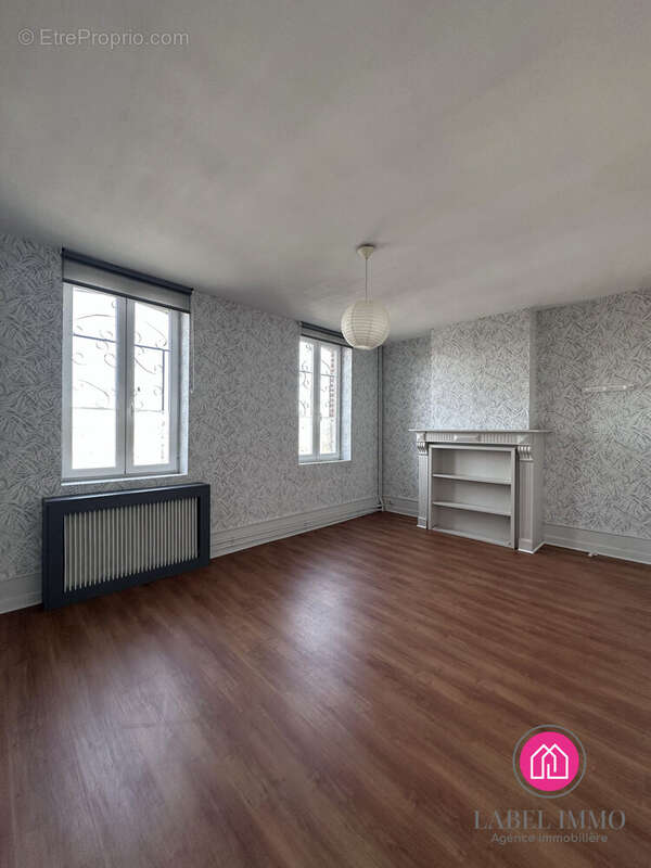 Maison à LIEU-SAINT-AMAND