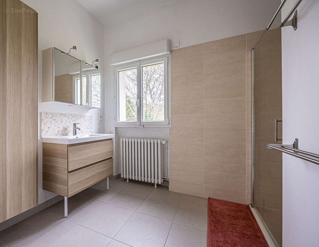 Maison à SAINT-VIVIEN