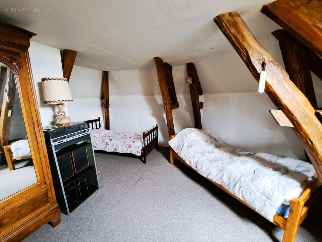 Maison à PONT-SUR-YONNE