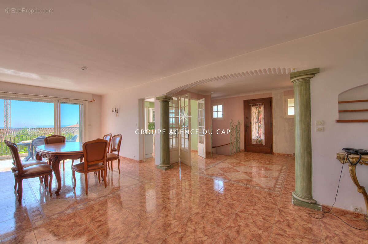 Maison à SAINT-RAPHAEL