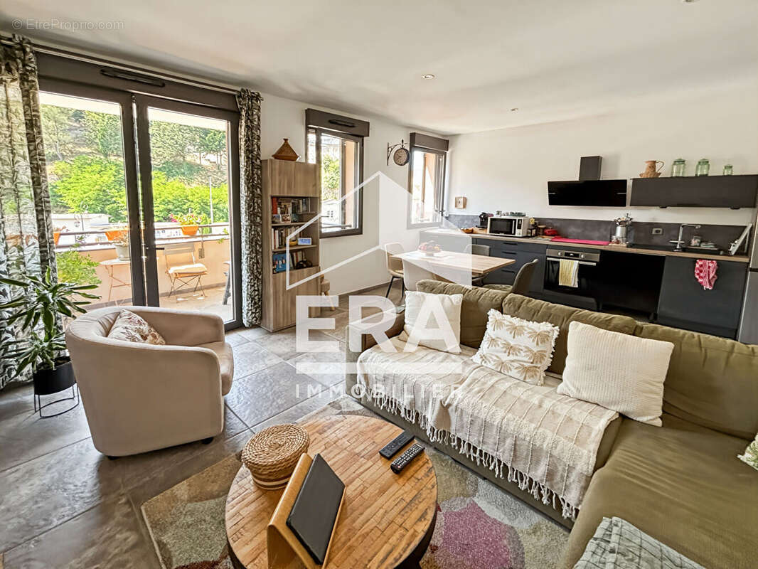 Appartement à CHATEAURENARD
